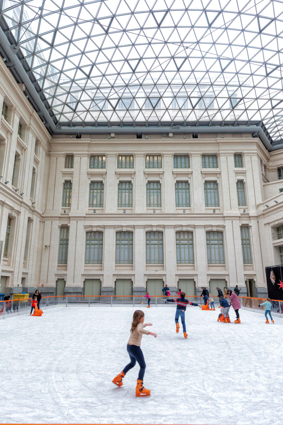 Pista de hielo de la Galería de Cristal del Palacio de Cibeles